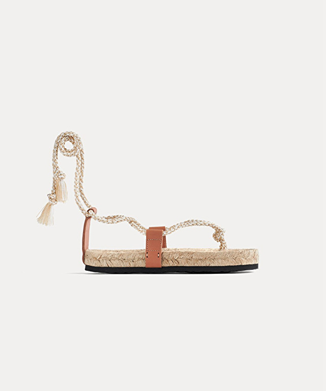 thong sandal with two–tone cord